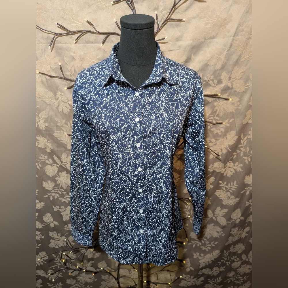 Land's End 100% No Iron Supima Cotton Blue Floral Button Down, Size 16P, EUC!